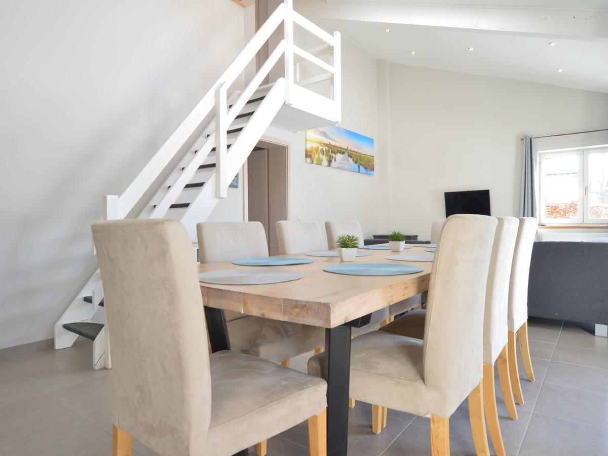 Quaint Cottage In Mont Near High Fens Nature Park 말메디 외부 사진