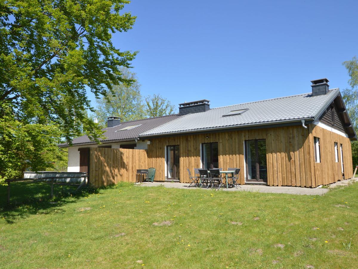 Quaint Cottage In Mont Near High Fens Nature Park 말메디 외부 사진