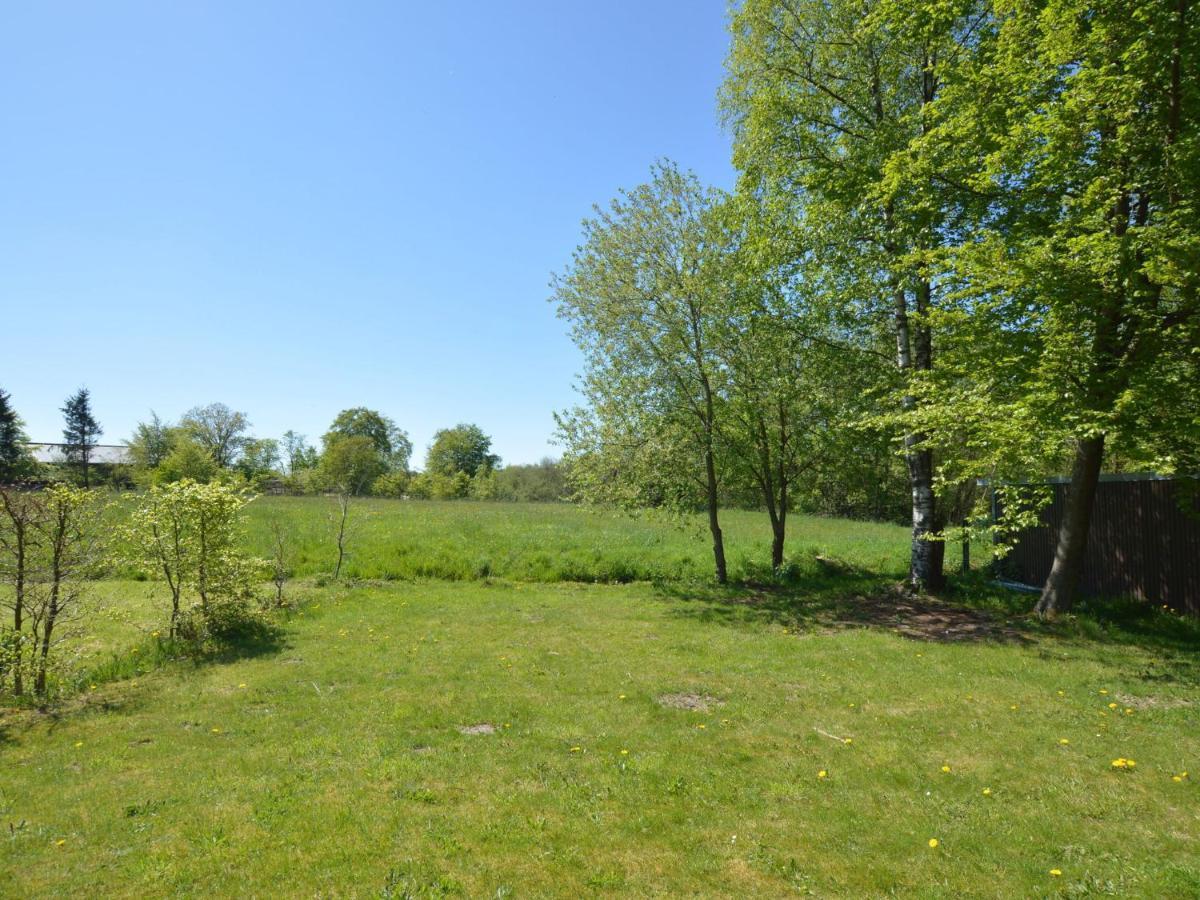 Quaint Cottage In Mont Near High Fens Nature Park 말메디 외부 사진