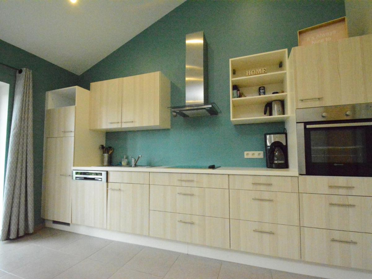 Quaint Cottage In Mont Near High Fens Nature Park 말메디 외부 사진